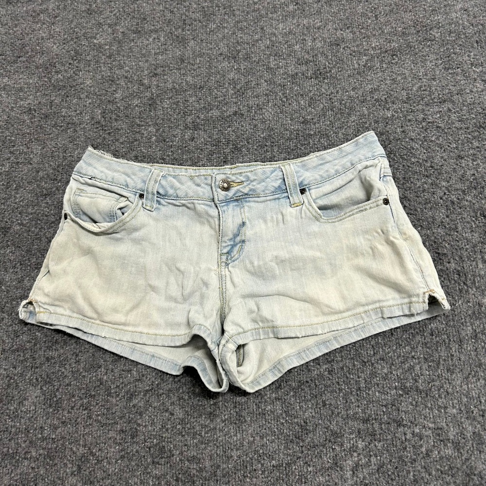 Arizona Jean Co Shorts Womens Size 13 Light Wash Denim Low Rise Casual Summer